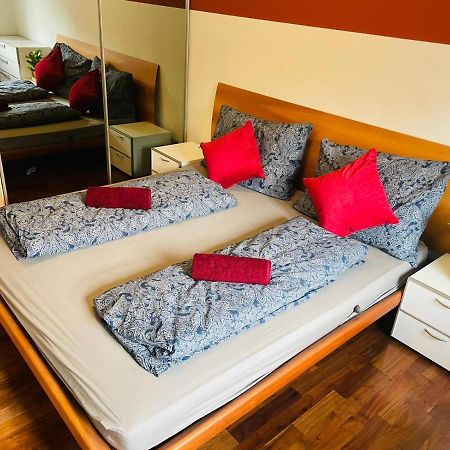 Super Deluxe Apartment - Near U6, U3 In City Center Wien Exteriör bild