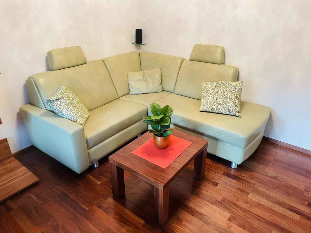 Super Deluxe Apartment - Near U6, U3 In City Center Wien Exteriör bild